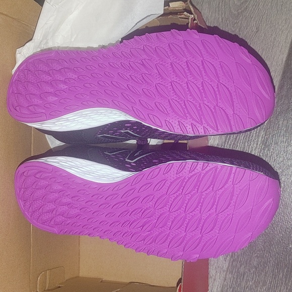 Womens new balance fresh foam Arishi V2 - Picture 4 of 4